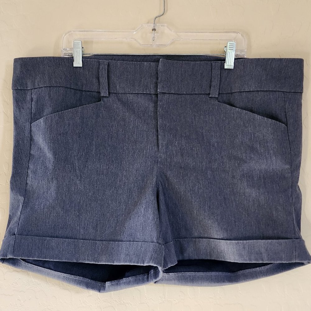 Torrid Women's Gray Stretch Dress Shorts with Cuffed Legs Pockets Size 20